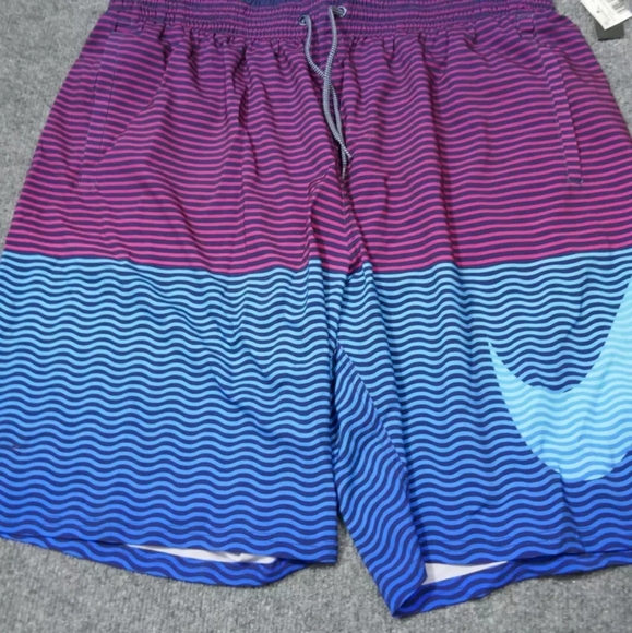 Nike Swim - Picture 2 of 5